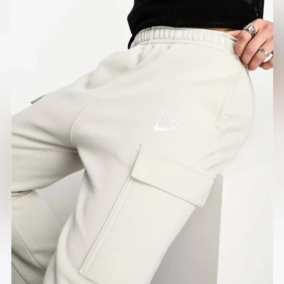 Nike Sportswear Essential Fleece Cargo Sweatpants XXL - Picture 1 of 8